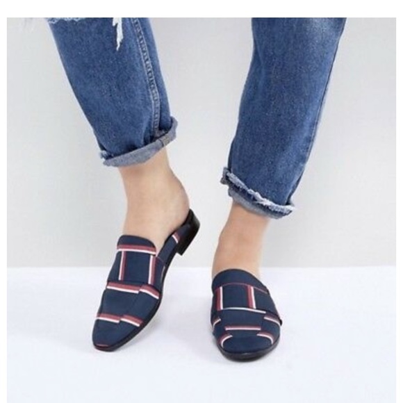 FREE PEOPLE Women At Ease Navy & Red Stripe Brocade Mule Slide Loafer 6-6.5 / 38 - Picture 1 of 10